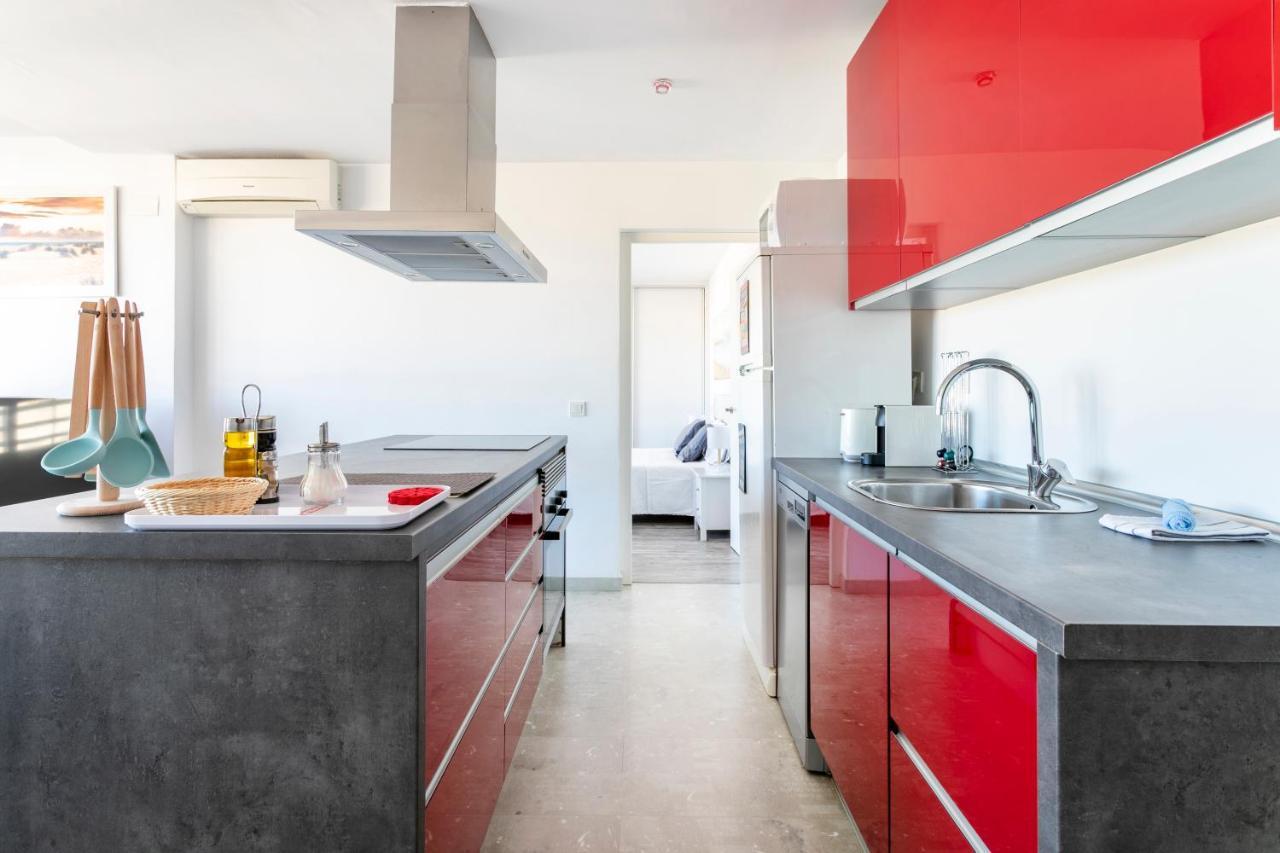 Beach Suite, City & Mountain View Alicante Exterior foto